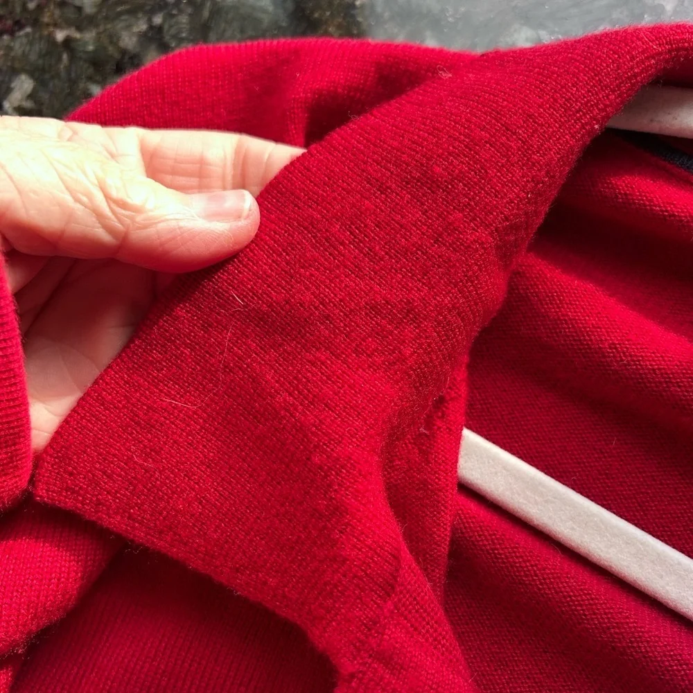Jos. A Bank Merino Wool 3 button collared pullover sweater. True red. Classic.